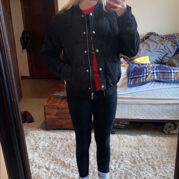 black jacket - Picture 4 of 4